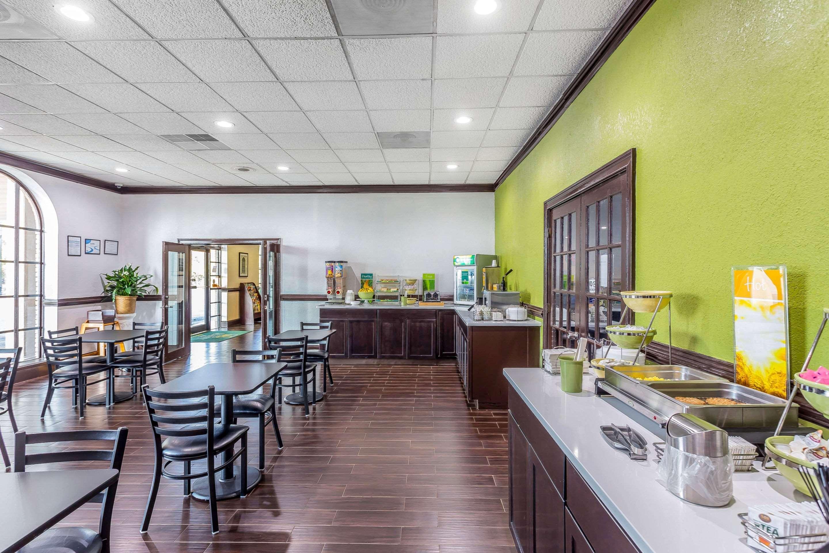 Quality Inn Forsyth Near Ga Public Safety Training Center Εξωτερικό φωτογραφία