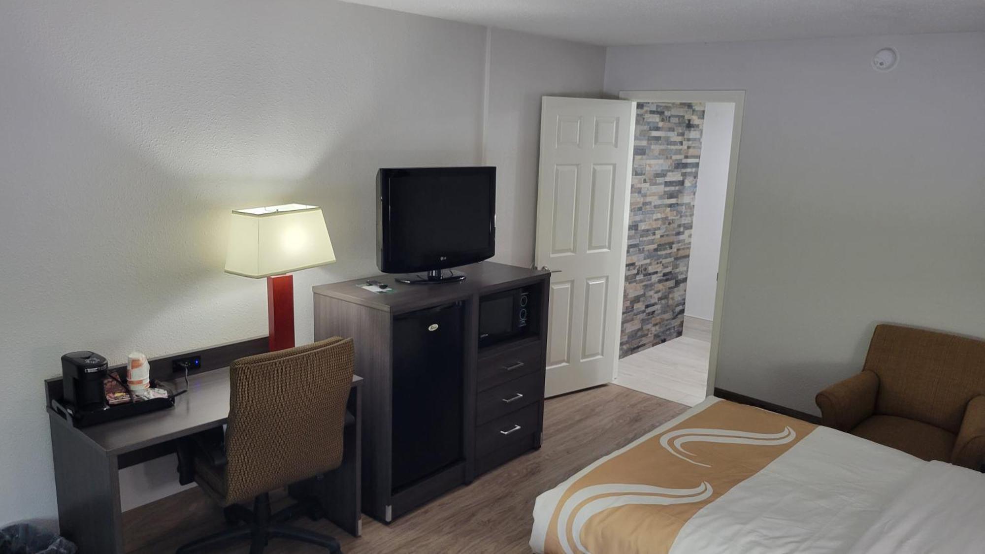 Quality Inn Forsyth Near Ga Public Safety Training Center Εξωτερικό φωτογραφία