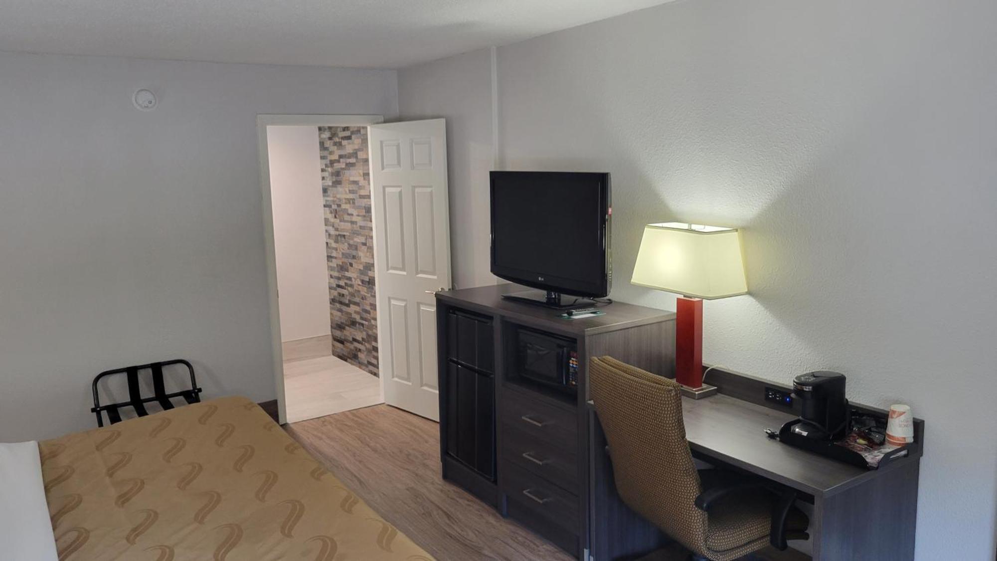 Quality Inn Forsyth Near Ga Public Safety Training Center Εξωτερικό φωτογραφία