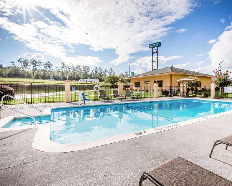 Quality Inn Forsyth Near Ga Public Safety Training Center Εξωτερικό φωτογραφία